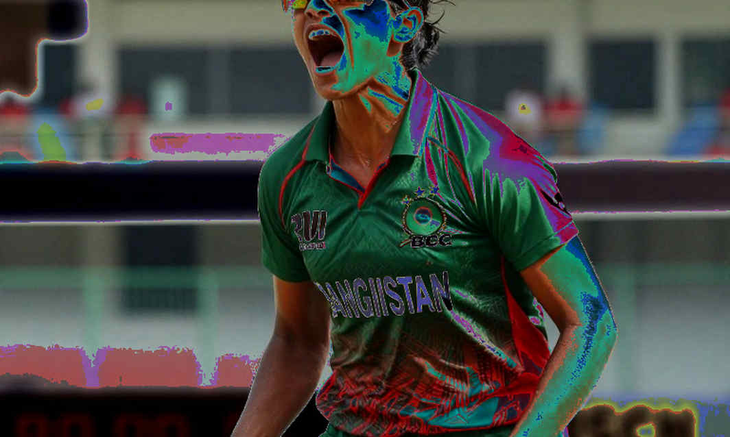 প্রেসিডেন্টস ট্রফি, দ্বিতীয় দিন: ইসরার হুসেনের ৫/৫৬-এর আড়ালে যে ৭০/৮ সংখ্যাটি আসল গল্প বলে