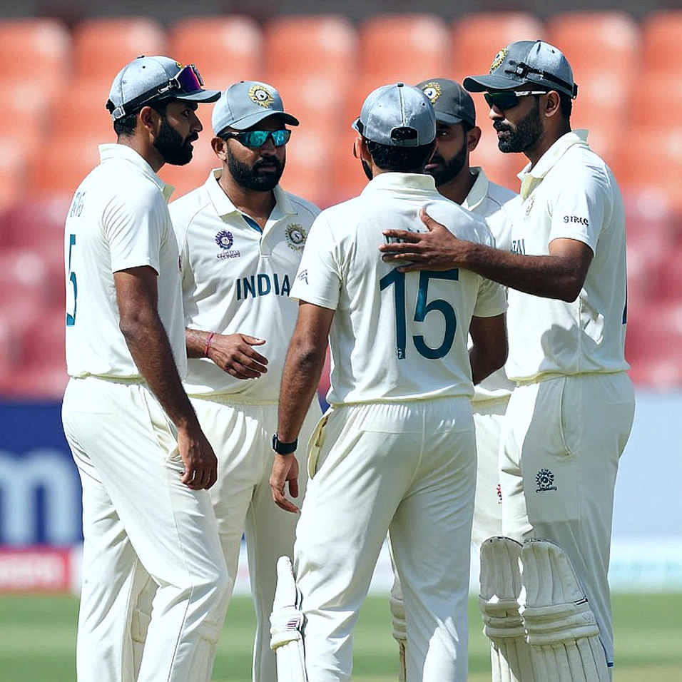 স্কোরবুক থেকে স্মার্ট চুক্তি: ব্লকচেইন ক্রিকেটের হিসাব, চুক্তি আর ভরসার ভিত নতুন করে লিখছে
